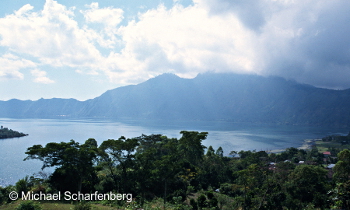 Der Lake Batur